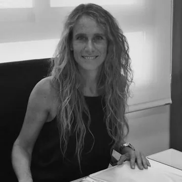 Myriam Kremer en su consulta